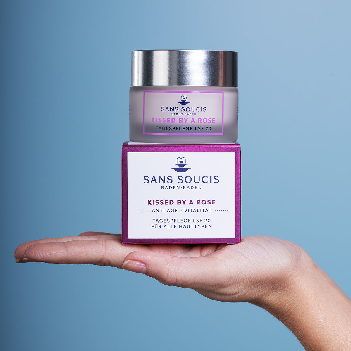 Kissed By A Rose Day Care SPF 20